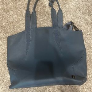 Lulu lemon tote